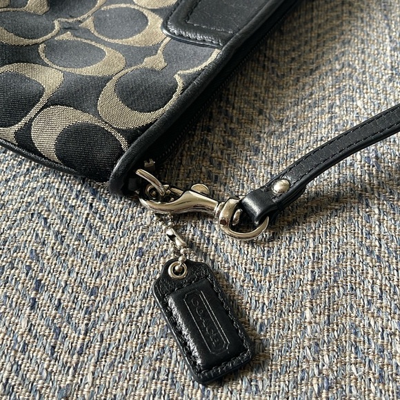 Coach Black Canvas Tan C Signature Leather Trim Wristlet Wallet. - Picture 9 of 16